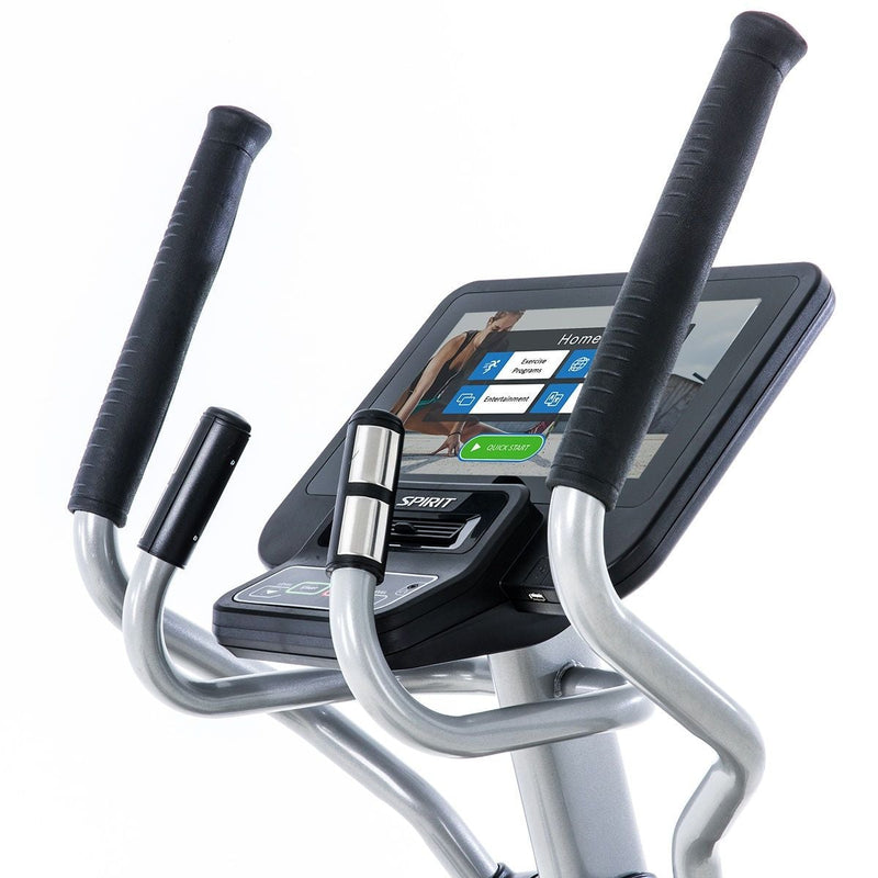 Spirit Fitness CE800ENT Elliptical - Console and Handles.